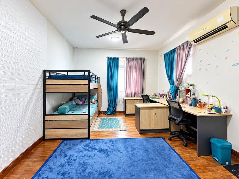 Rumah Berkembar untuk Dijual di Saujana Villa (Kajang) - Nadzmie Nasir - Study - PropertyGuru.com.my