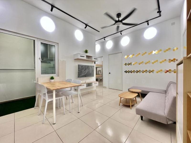 Kediaman Servis untuk Disewa di Saville @ Kajang - Nuruddin Zabidi - Living Room - PropertyGuru.com.my