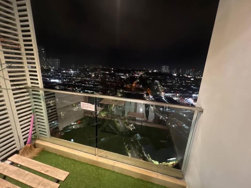 Kondominium untuk Dijual di KSL D'Esplanade Residence - Jenic Mah - Balcony - PropertyGuru.com.my