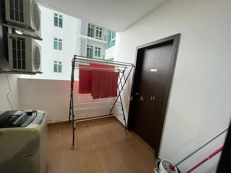 Kondominium untuk Dijual di KSL D'Esplanade Residence - Jenic Mah - Balcony - PropertyGuru.com.my
