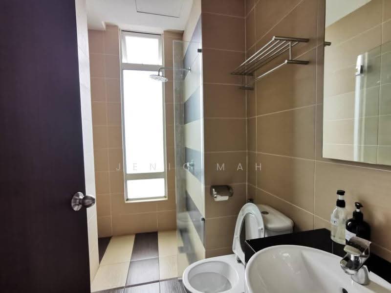 Kondominium untuk Dijual di KSL D'Esplanade Residence - Jenic Mah - Bathroom - PropertyGuru.com.my