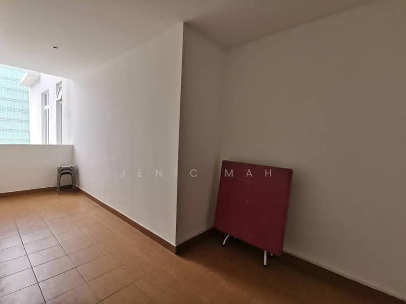Kondominium untuk Dijual di KSL D'Esplanade Residence - Jenic Mah - Balcony - PropertyGuru.com.my