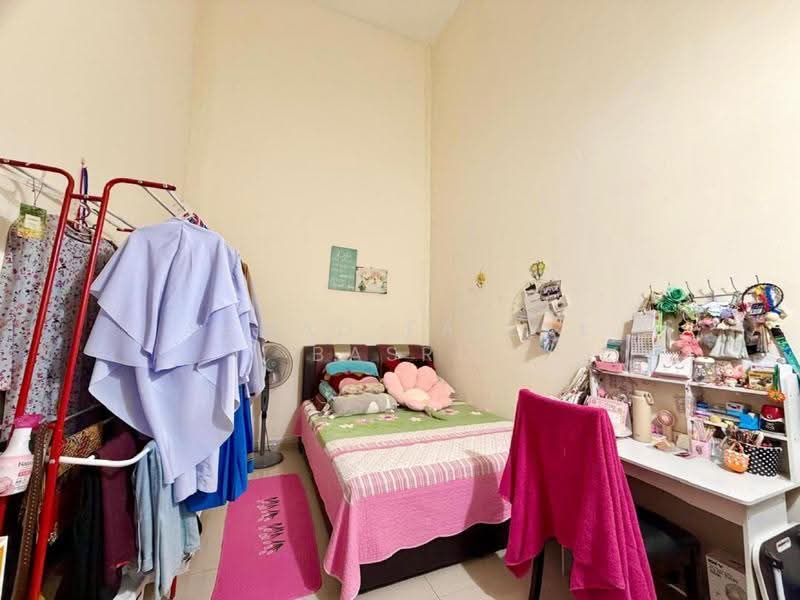 1-storey Terraced House for Sale in Taman Bukit Katil Damai (Bukit Katil) - Ahmad Faizal Basri - Bedroom - PropertyGuru.com.my