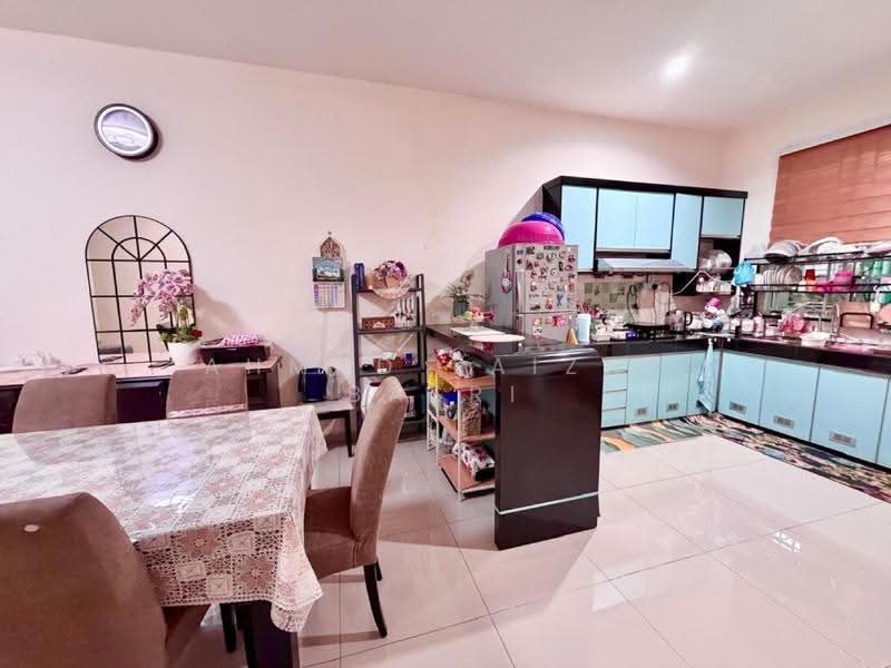 1-storey Terraced House for Sale in Taman Bukit Katil Damai (Bukit Katil) - Ahmad Faizal Basri - Kitchen - PropertyGuru.com.my