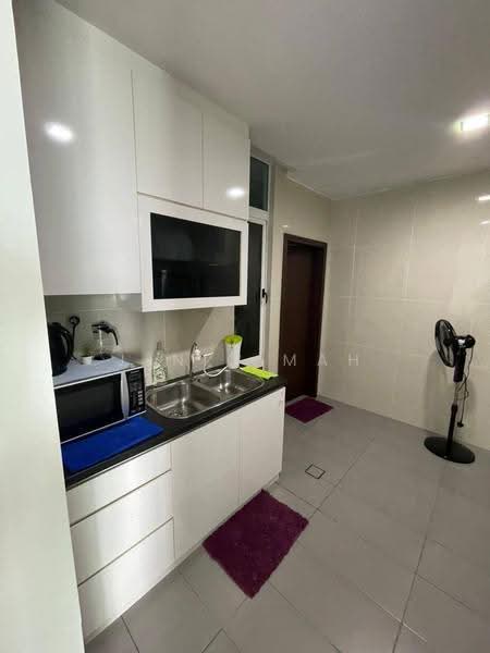 Kondominium untuk Dijual di KSL D'Esplanade Residence - Jenic Mah - Kitchen - PropertyGuru.com.my