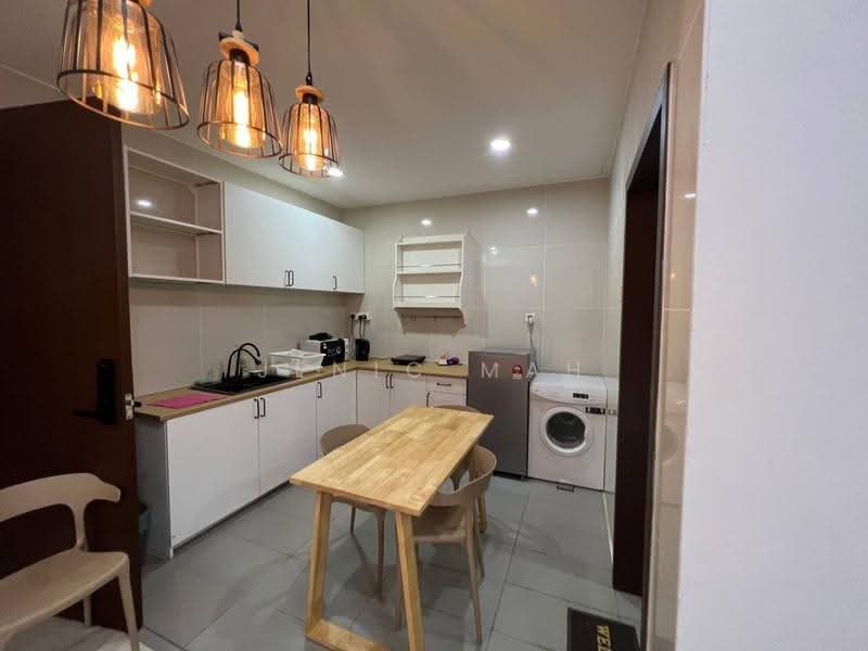 Kondominium untuk Dijual di KSL D'Esplanade Residence - Jenic Mah - Kitchen - PropertyGuru.com.my