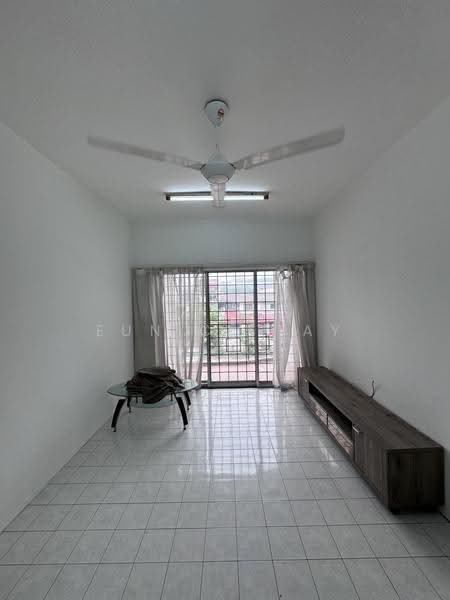 Pangsapuri untuk Disewa di Pangsapuri Mewah Cheras - Eunice Tay - Living Room - PropertyGuru.com.my