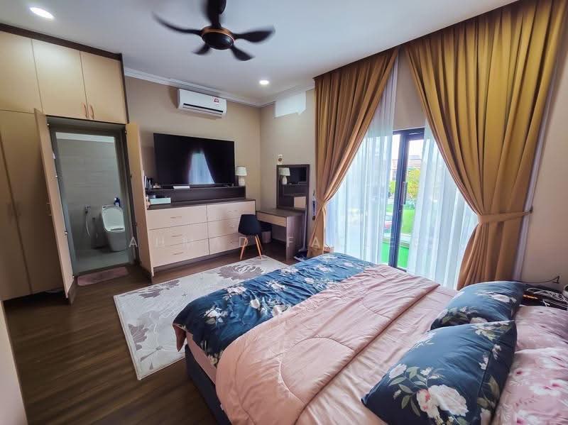 Rumah Teres 2-Tingkat untuk Dijual di Serene Heights (Semenyih) - Ahmad Fadlee - PropertyGuru.com.my