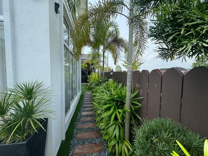 Terraced House for Sale in Kuala Selangor (Selangor) - Rafedah Binti Abdul Aziz - Exterior - PropertyGuru.com.my