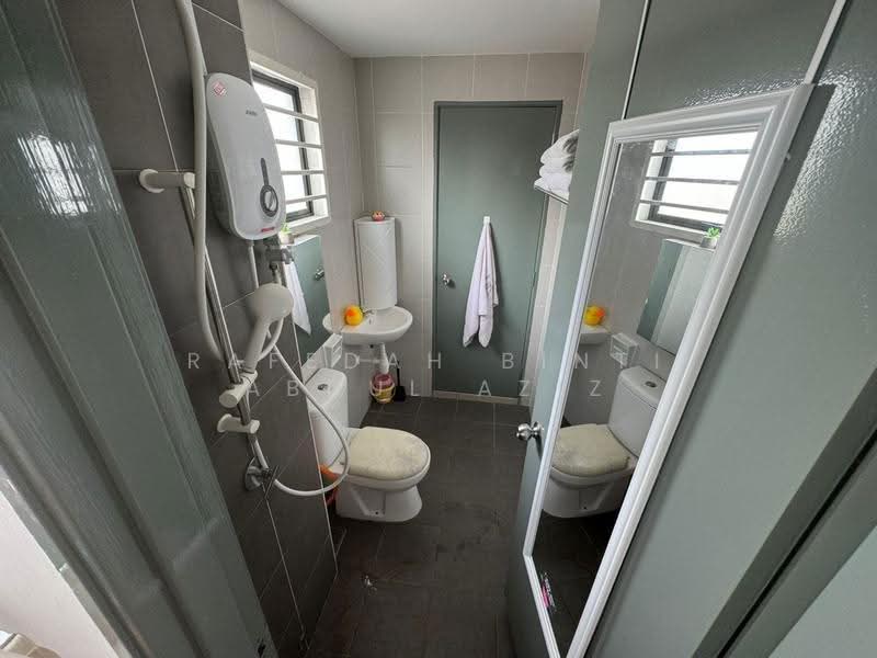 Terraced House for Sale in Kuala Selangor (Selangor) - Rafedah Binti Abdul Aziz - Bathroom - PropertyGuru.com.my