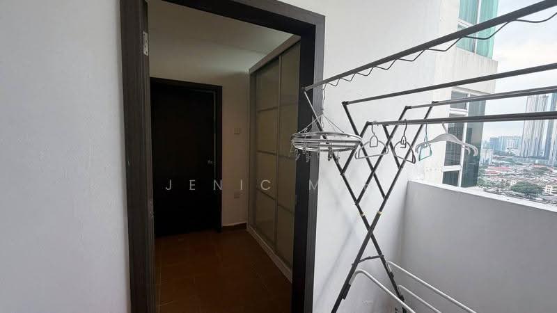 Kondominium untuk Dijual di KSL D'Esplanade Residence - Jenic Mah - Balcony - PropertyGuru.com.my