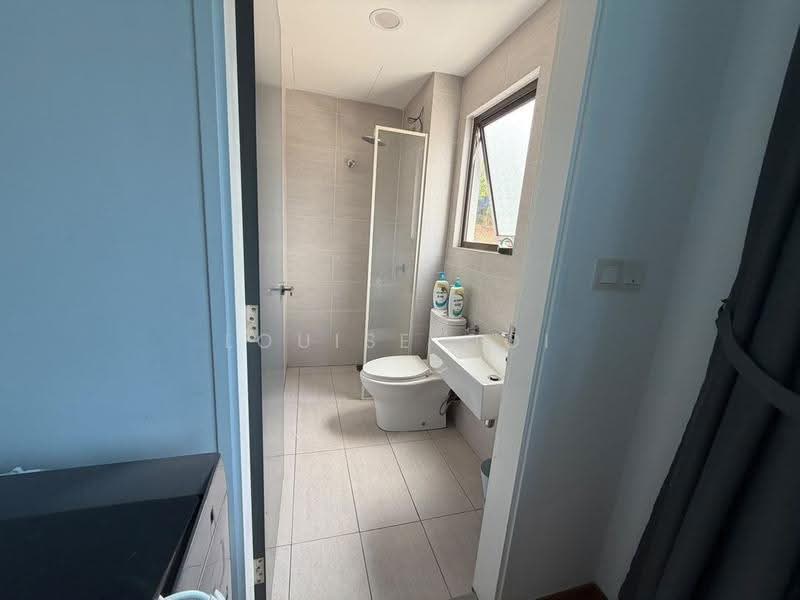 Rumah Bandar untuk Dijual di Sepang (Selangor) - Louise Ooi - Bathroom - PropertyGuru.com.my
