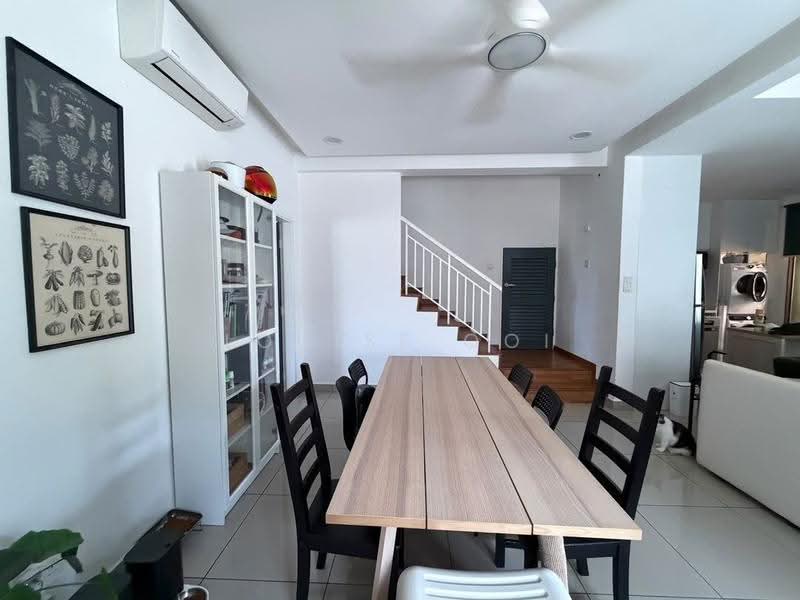 Rumah Bandar untuk Dijual di Sepang (Selangor) - Louise Ooi - Dining Room - PropertyGuru.com.my