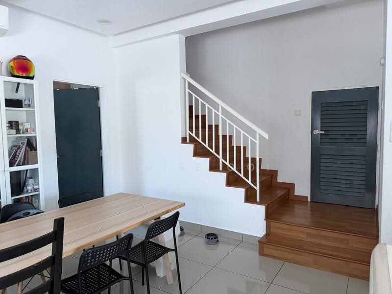 Rumah Bandar untuk Dijual di Sepang (Selangor) - Louise Ooi - Dining Room - PropertyGuru.com.my