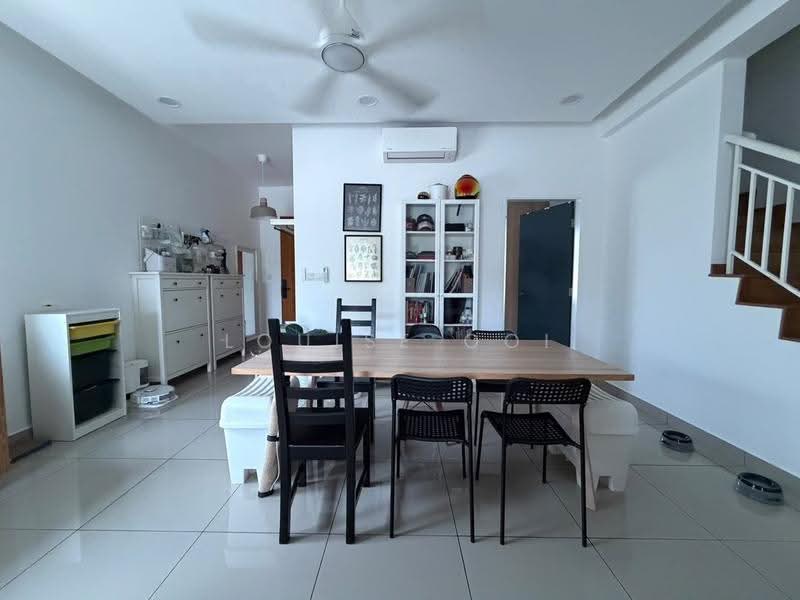 Rumah Bandar untuk Dijual di Sepang (Selangor) - Louise Ooi - Dining Room - PropertyGuru.com.my