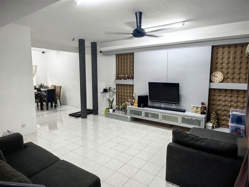 2-storey Terraced House for Sale in Setia Impian (Setia Alam) - Christine Tan - Living Room - PropertyGuru.com.my