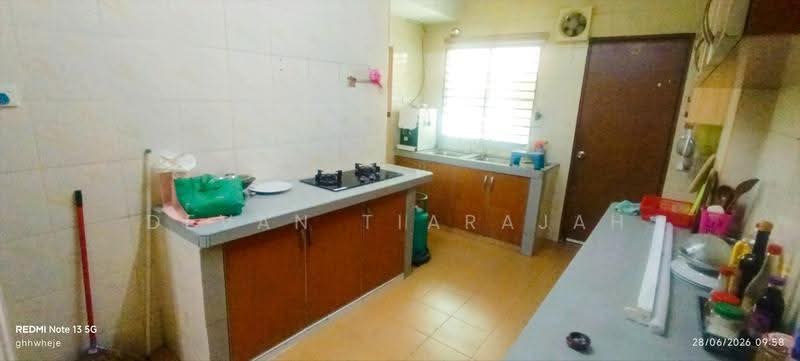 2-storey Terraced House for Sale in Gombak (Kuala Lumpur) - Devan Tiarajah - Kitchen - PropertyGuru.com.my