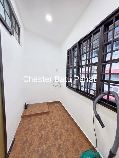 2-storey Terraced House for Sale in Taman Makmur (Batu Pahat) - ZG Law - PropertyGuru.com.my