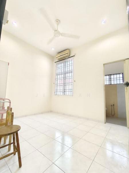 Rumah Teres 2-Tingkat untuk Dijual di Bandar Seri Botani (Ipoh) - Jeff Tan - Bathroom - PropertyGuru.com.my