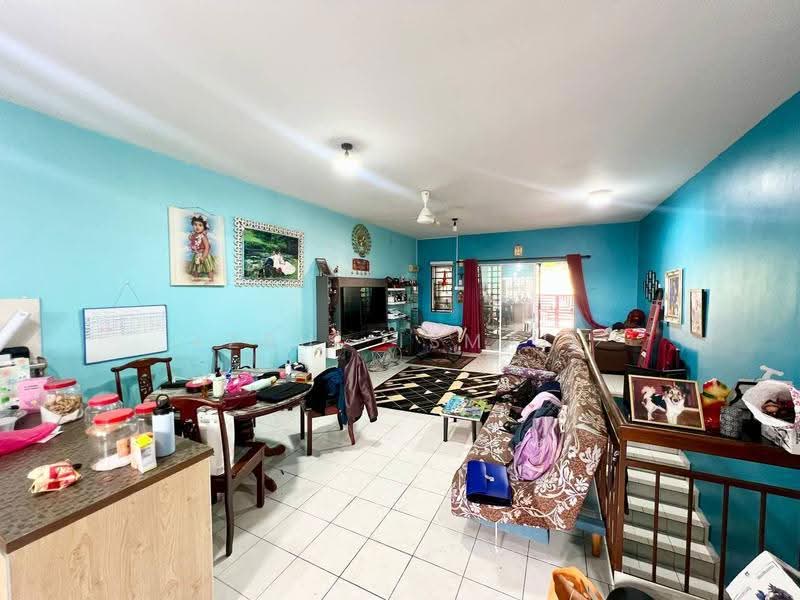 Rumah Teres 3-Tingkat untuk Dijual di Selayang (Selangor) - Azrul Ismail - Living Room - PropertyGuru.com.my