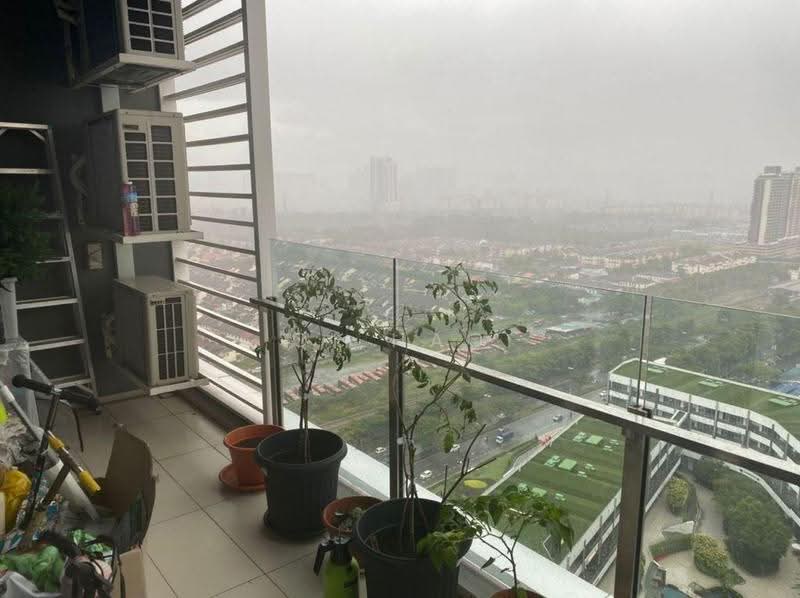 Kediaman Servis untuk Dijual di Eco Sky - QI Hao - Balcony - PropertyGuru.com.my