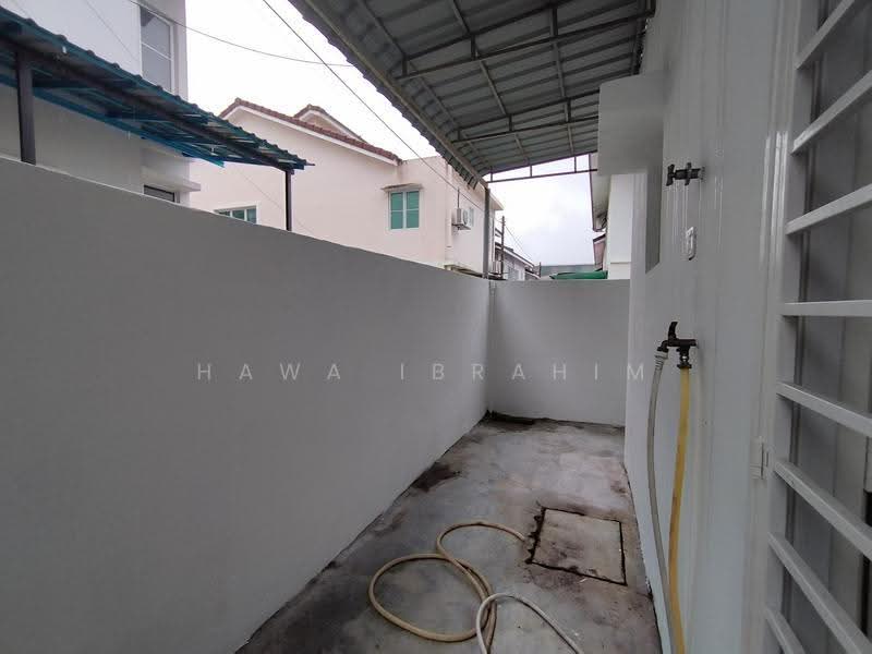 Rumah Teres 2-Tingkat untuk Dijual di Taman Dato Demang (Seri Kembangan) - Hawa Ibrahim - PropertyGuru.com.my