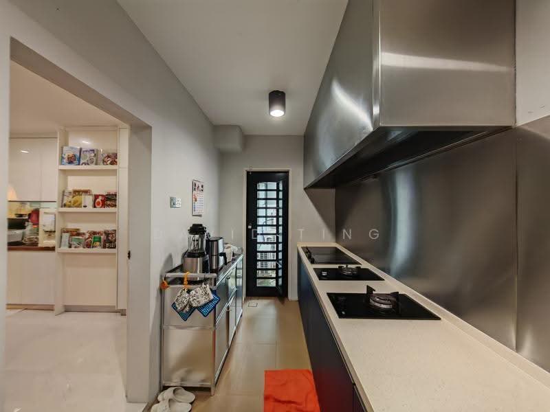 3-storey Terraced House for Sale in Lake Fields (Sungai Besi) - David Ting - Kitchen - PropertyGuru.com.my