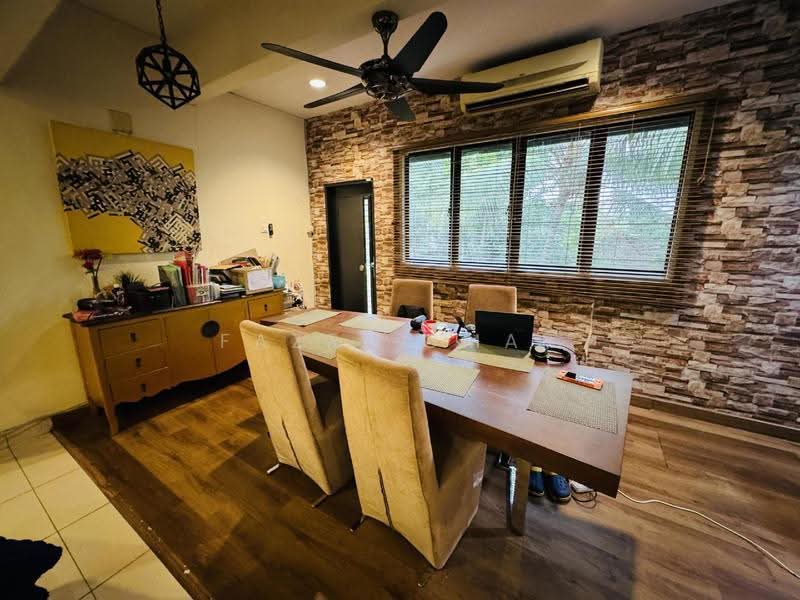 Rumah Teres 2-Tingkat untuk Dijual di Shah Alam (Selangor) - Fazri Omar - PropertyGuru.com.my