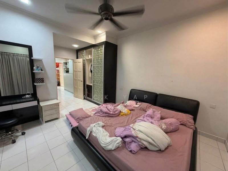 3-storey Terraced House for Sale in Laman Rimbunan (Kepong) - Jack Yap - Bedroom - PropertyGuru.com.my