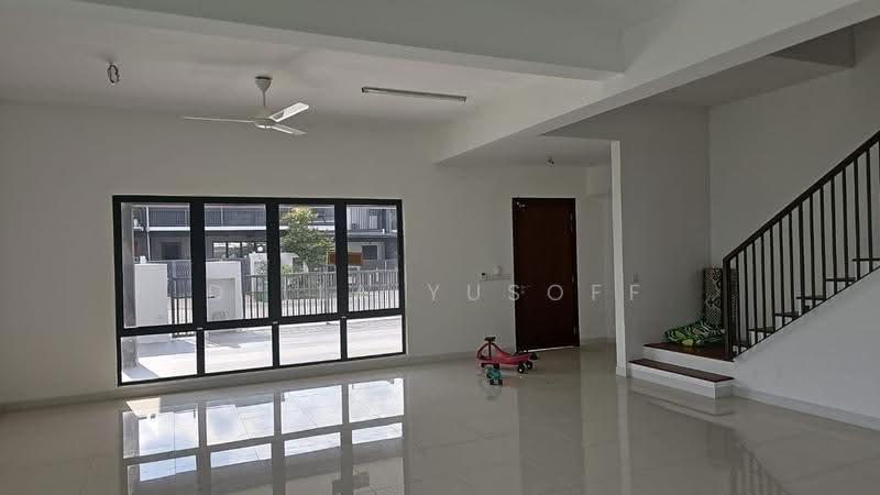 2-storey Terraced House for Sale in Bandar Seri Coalfields (Sungai Buloh) - DILLA YUSOFF - Living Room - PropertyGuru.com.my