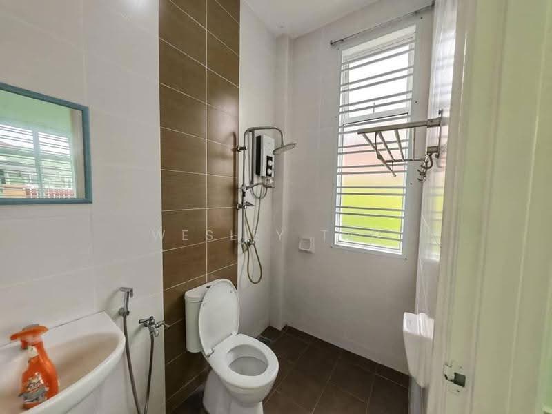 Bungalow House for Sale in Taman Belimbing Setia (Durian Tunggal) - Wesley Tan - Bathroom - PropertyGuru.com.my