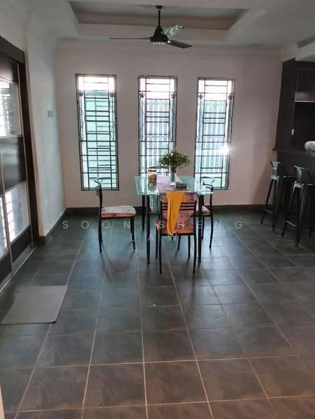 2-storey Terraced House for Rent in Putra Heights (Subang Jaya) - Soon Sheng Law - Dining Room - PropertyGuru.com.my