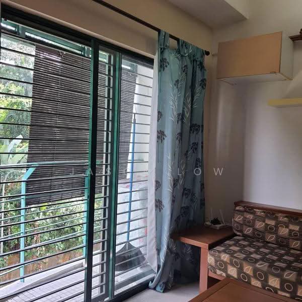 Kondominium untuk Disewa di 10 Semantan Suites - Jason Low - Living Room - PropertyGuru.com.my