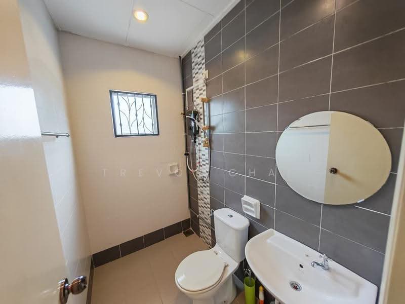 Rumah Berkembar untuk Disewa di Taman Mutiara Heights (Bentong) - Trevor Chai - Bathroom - PropertyGuru.com.my