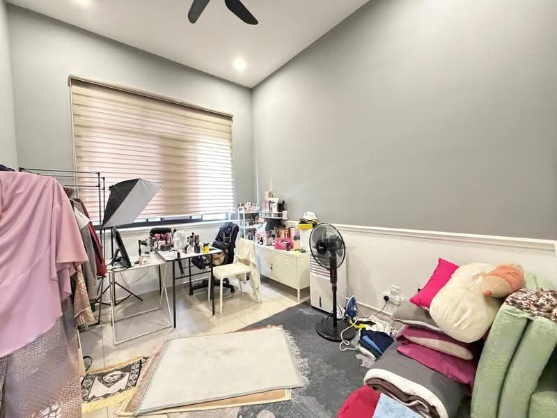 Rumah Teres 2-Tingkat untuk Dijual di Eco Majestic (Semenyih) - Mahirah . - Study - PropertyGuru.com.my