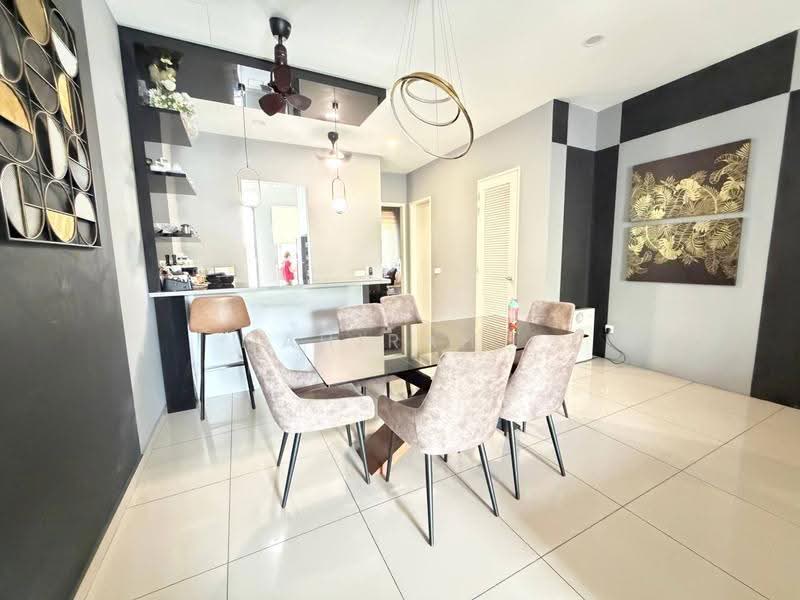 Rumah Teres 2-Tingkat untuk Dijual di Eco Majestic (Semenyih) - Mahirah . - Dining Room - PropertyGuru.com.my
