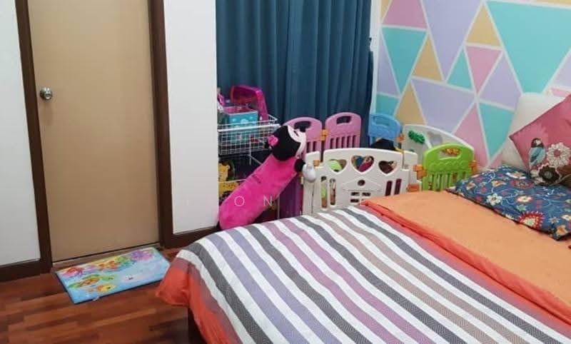 2-storey Terraced House for Sale in Bandar Kinrara Seksyen 5 (Bandar Kinrara) - Leon Lee - Bedroom - PropertyGuru.com.my