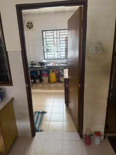 2-storey Terraced House for Sale in Taman Nusantara (Iskandar Puteri (Nusajaya)) - Melinda Ee - Kitchen - PropertyGuru.com.my