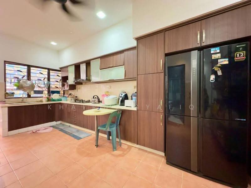 Rumah Teres untuk Dijual di Shah Alam (Selangor) - Khairul Syafiq - Kitchen - PropertyGuru.com.my