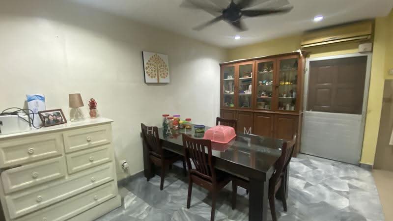 Rumah Teres 2-Tingkat untuk Dijual di Usj 3a (Subang Jaya) - Khai Lim - Dining Room - PropertyGuru.com.my