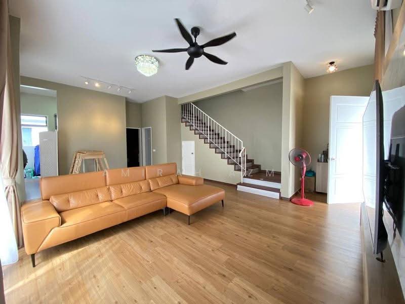 Rumah Teres 2-Tingkat untuk Dijual di Eco Grandeur (Puncak Alam) - Amirah Azmi - Living Room - PropertyGuru.com.my