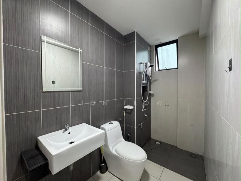 Kediaman Servis untuk Disewa di Sky Loft Premium Suites - Fion Teow - Bathroom - PropertyGuru.com.my