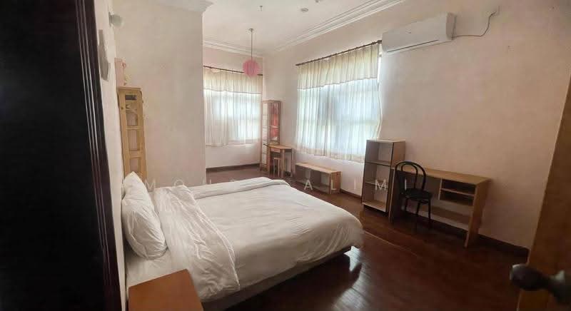 Bungalow House for Sale in Kuantan (Pahang) - Mohd Salimi - Bedroom - PropertyGuru.com.my