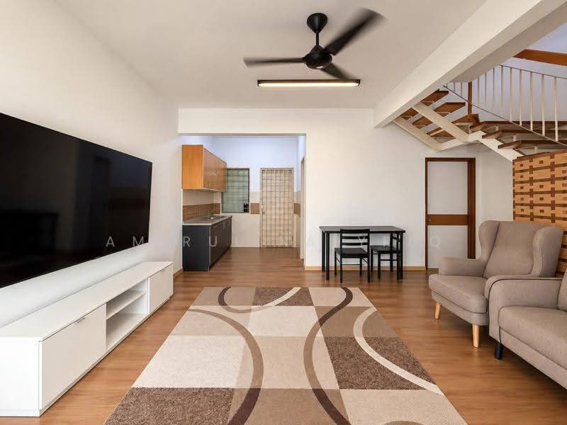 Rumah Teres 2-Tingkat untuk Dijual di Puchong (Selangor) - Amirul Nasyriq - Living Room - PropertyGuru.com.my