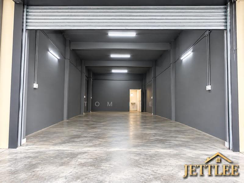 Kedai untuk Dijual di Taman Sentosa (Klang) - Tom Lee - Entrance - PropertyGuru.com.my