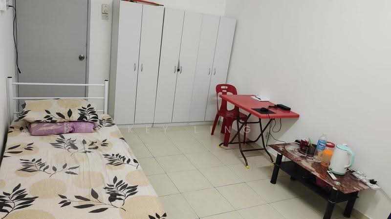Pangsapuri untuk Dijual di Mentari Court - Key Ling - Bedroom - PropertyGuru.com.my