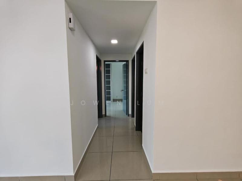 Kondominium untuk Disewa di First Residence (Residensi Unggul) - Jowen Lum - Corridor - PropertyGuru.com.my
