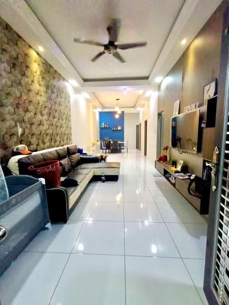 1-storey Terraced House for Sale in Bandar Putra Kulai (Kulai) - Melinda Ee - Living Room - PropertyGuru.com.my