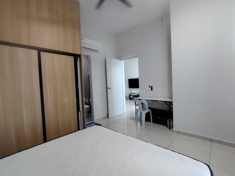 Service Residence for Sale at Ong Kim Wee Residence - Vinc Pheng - Bedroom - PropertyGuru.com.my