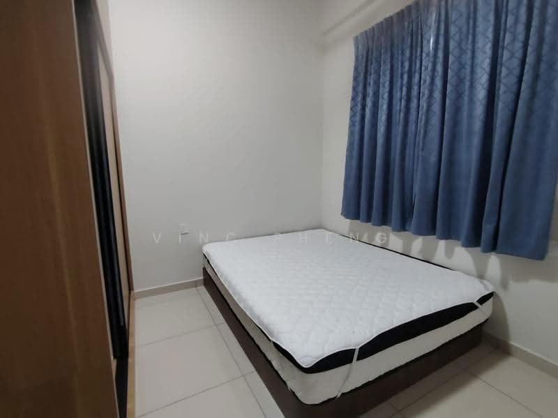 Service Residence for Sale at Ong Kim Wee Residence - Vinc Pheng - Bedroom - PropertyGuru.com.my